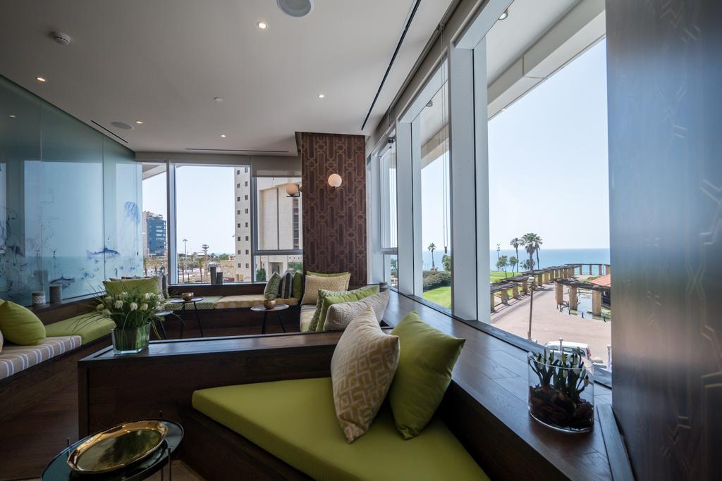 David Tower Hotel Netanya By Prima Hotels - 16 Years Plus Εξωτερικό φωτογραφία The interior of a suite at the InterContinental